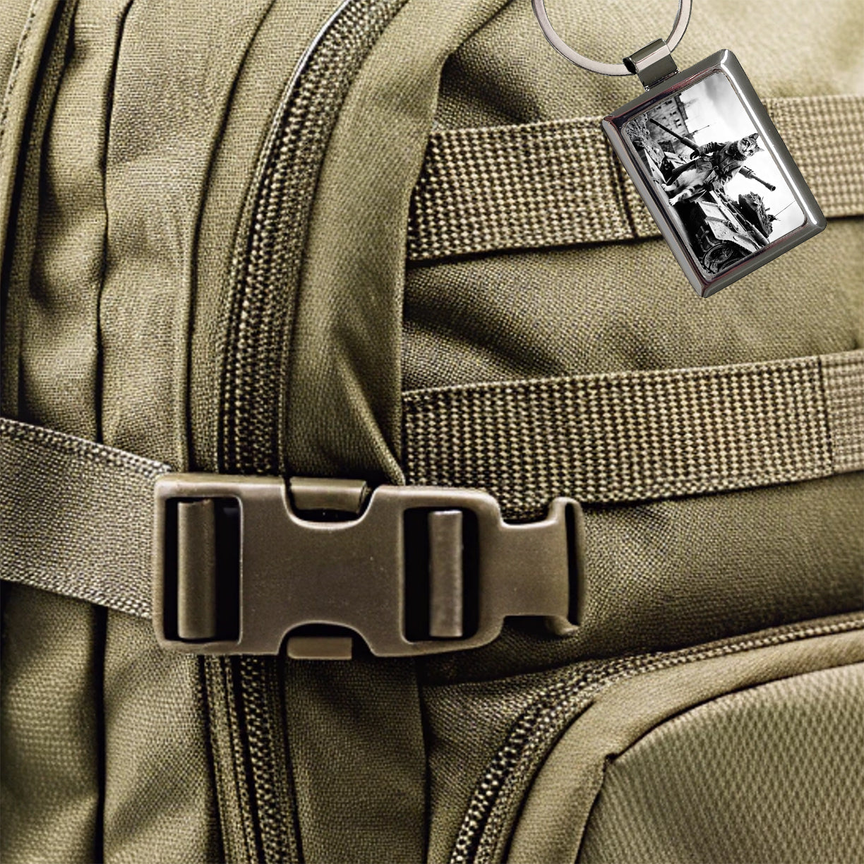 Military Resistance War Soldier Cat Retro Black And White Rectangle Metal Keychain
