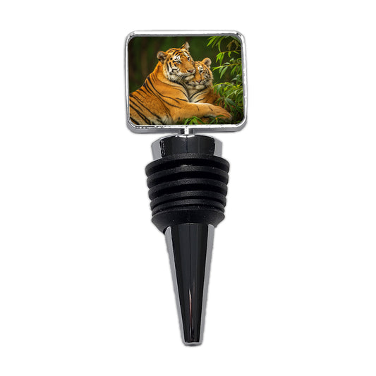 Tigers Hugging Love Wine Bottle Stopper